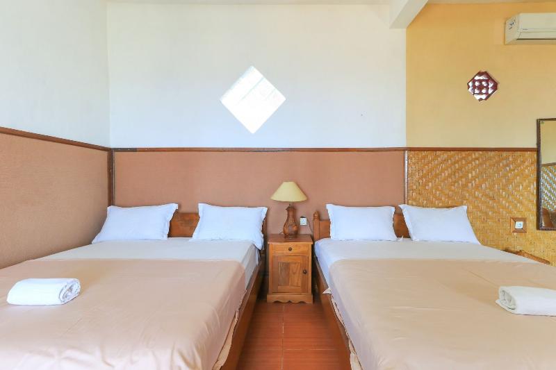 Hotel Tara Bar & Resto Air Sanih by ZUZU - Oda