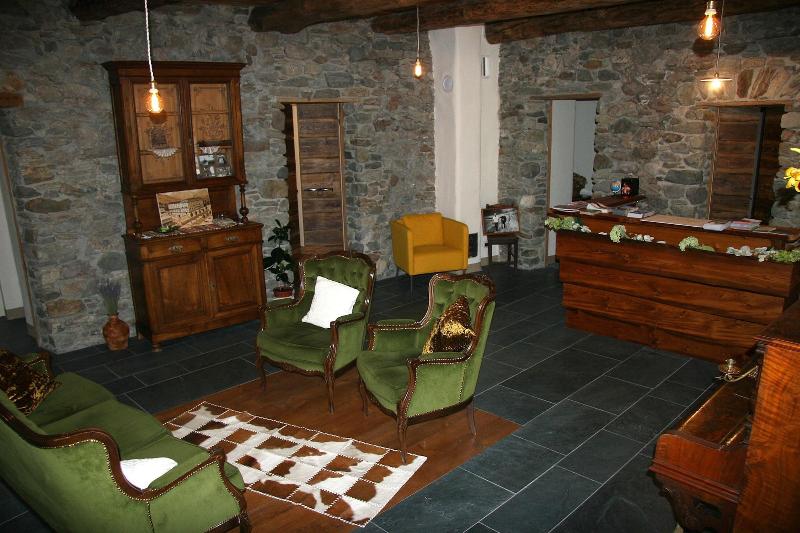 Ostello Del Castello Tirano - Lobi