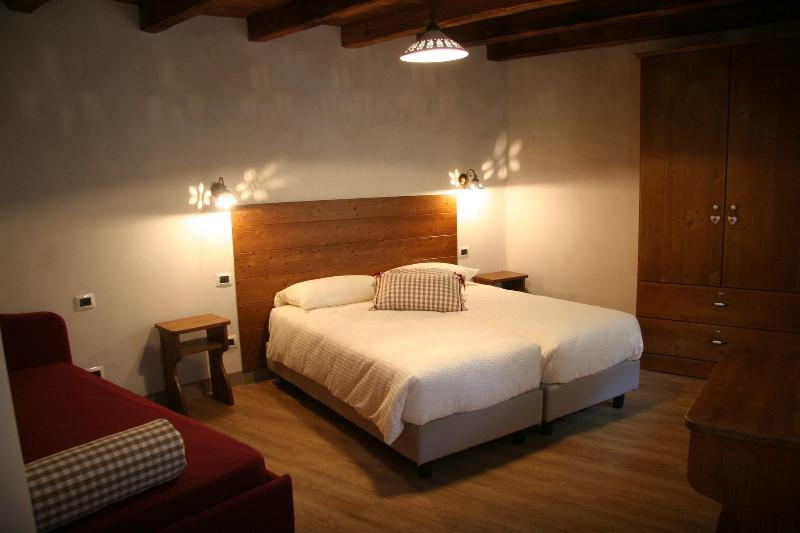 Ostello Del Castello Tirano - Oda