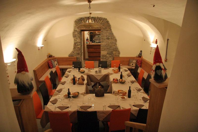 Ostello Del Castello Tirano - Restoran