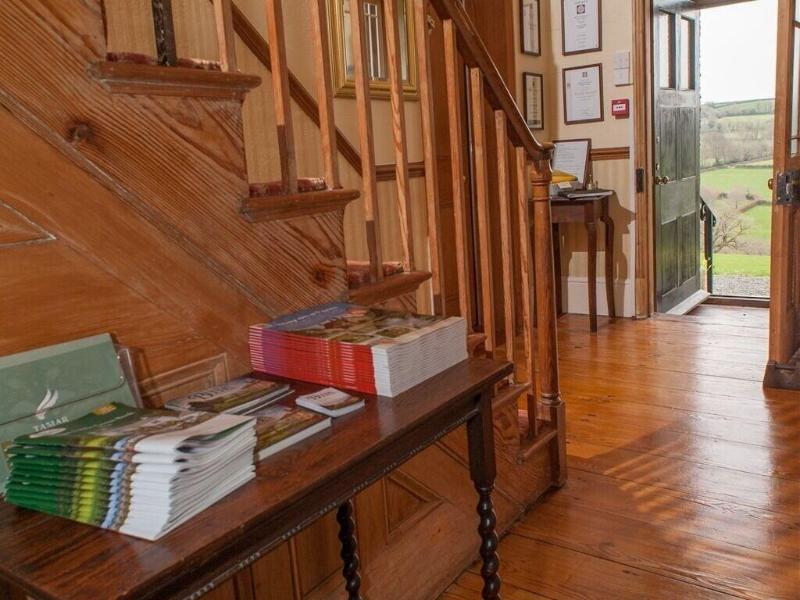 Beera Farmhouse - Lobi