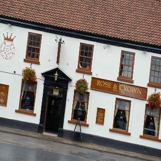 The Rose And Crown fotoÄŸrafÄ±