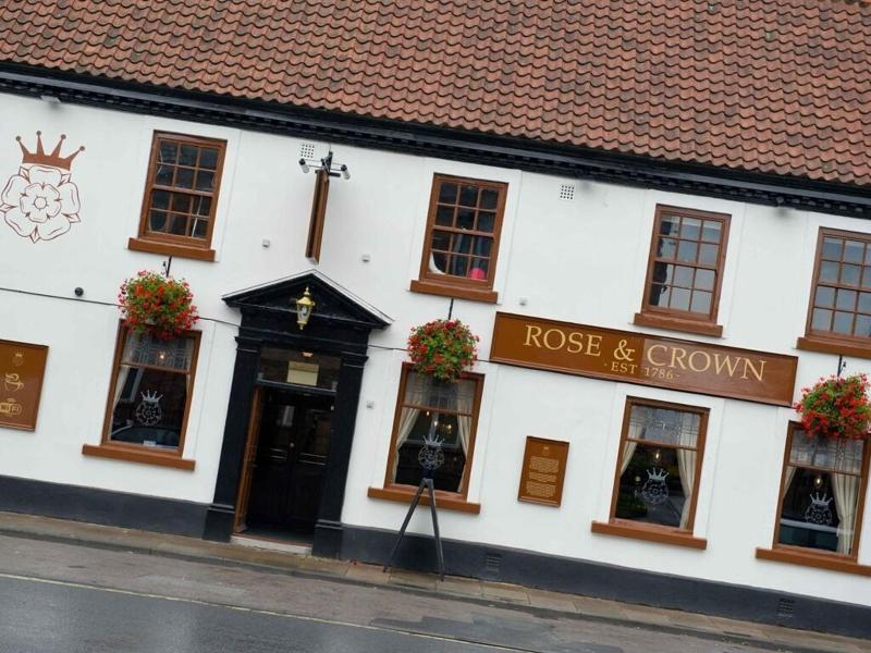 The Rose And Crown - Genel