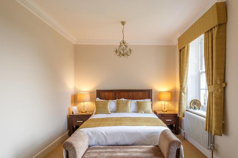 Downham Hall - Oda