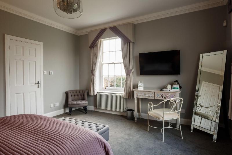 Downham Hall - Oda