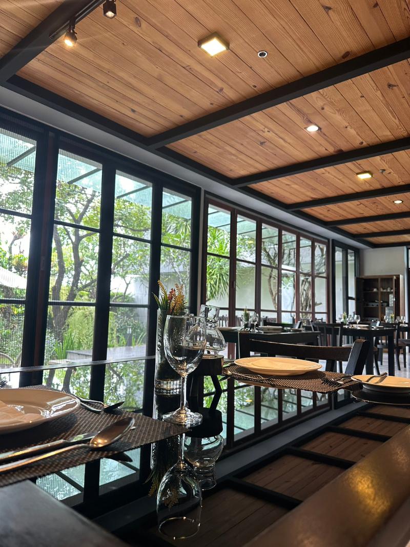 Nai Ya Hotel - Restoran