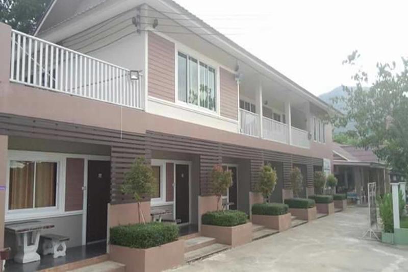 Ban Naam Resort - Oda