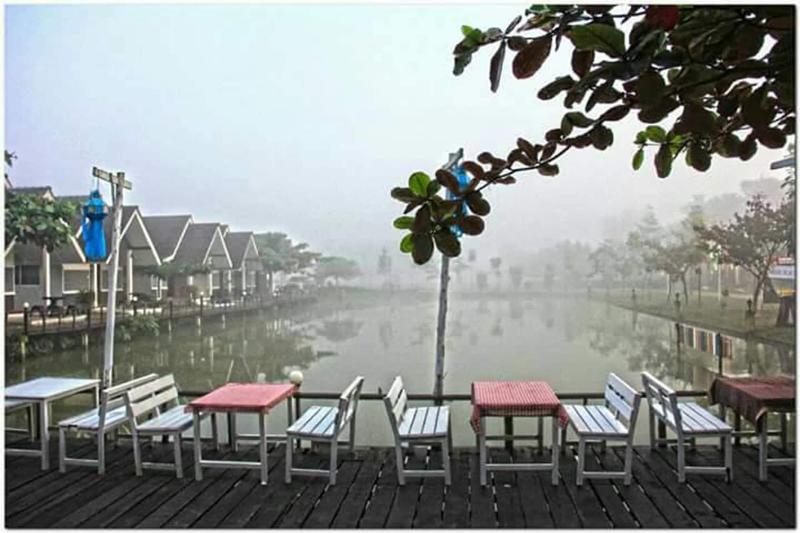 Ban Naam Resort - Teras