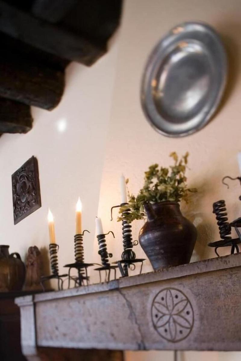 Hostellerie de Pérouges - Lobi