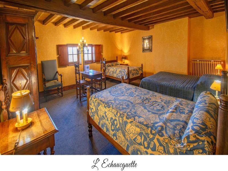 Hostellerie de Pérouges - Genel