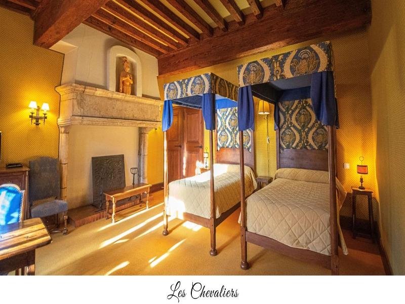 Hostellerie de Pérouges - Genel