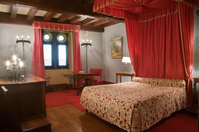 Hostellerie de Pérouges - Oda