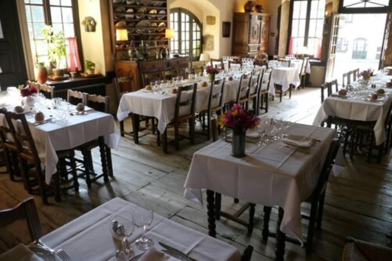 Hostellerie de Pérouges - Restoran