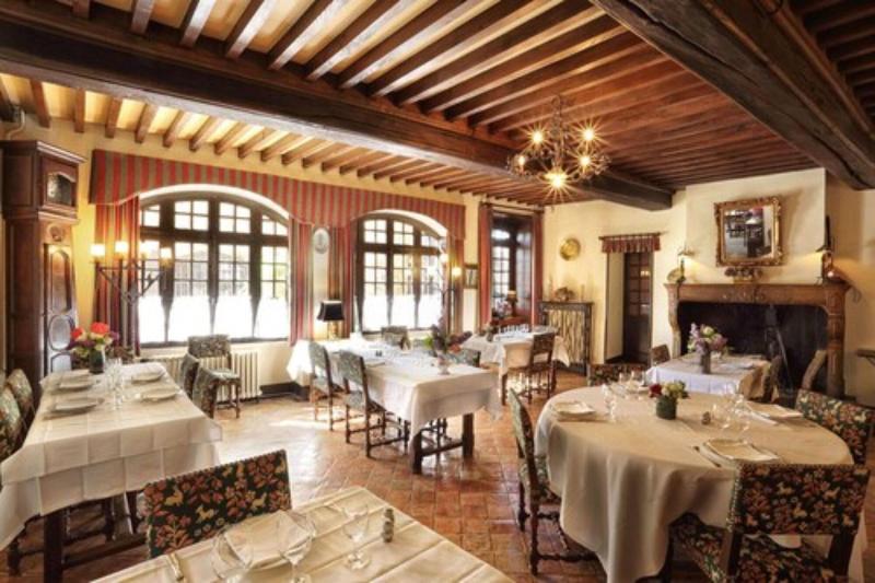 Hostellerie de Pérouges - Restoran