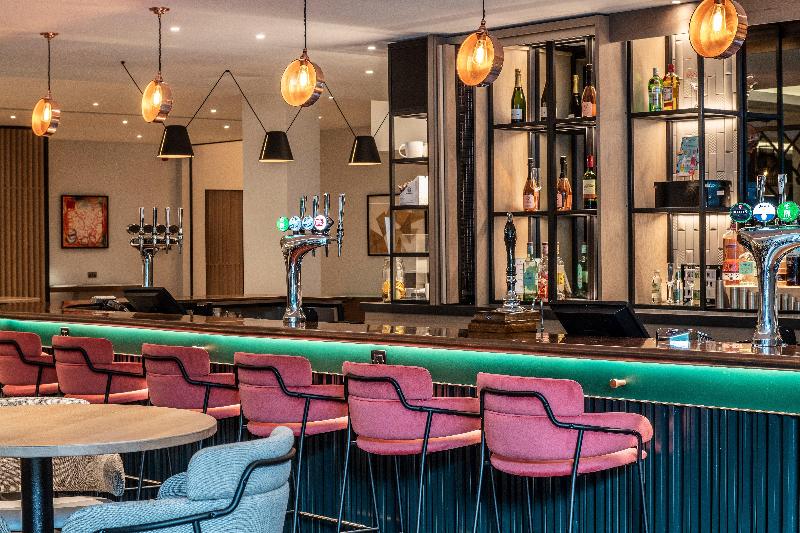 Holiday Inn Shepperton - Bar