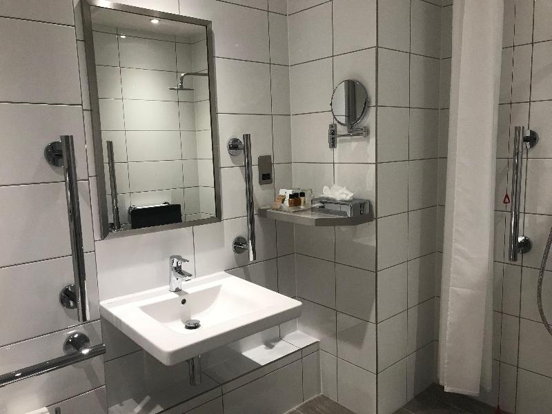 Holiday Inn Shepperton - Oda