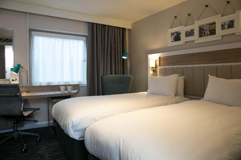 Holiday Inn Shepperton - Oda