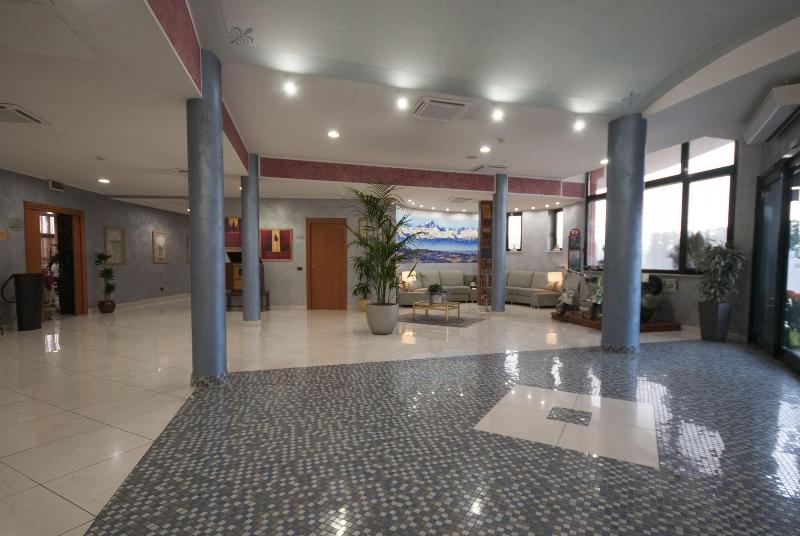 Brindor Hotel - Lobi