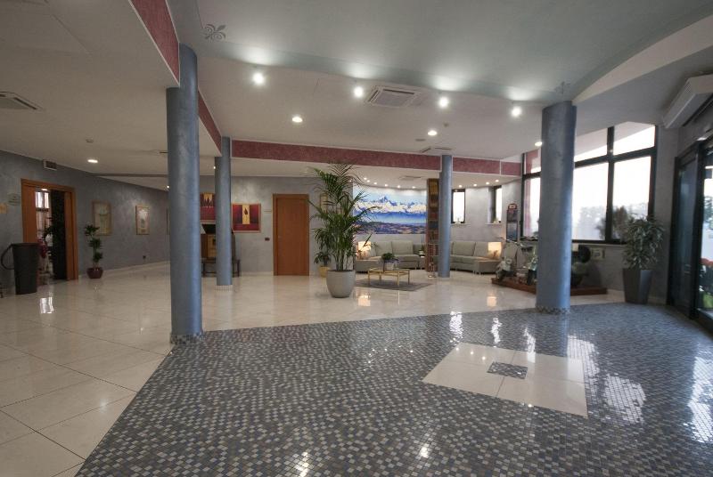 Brindor Hotel - Lobi