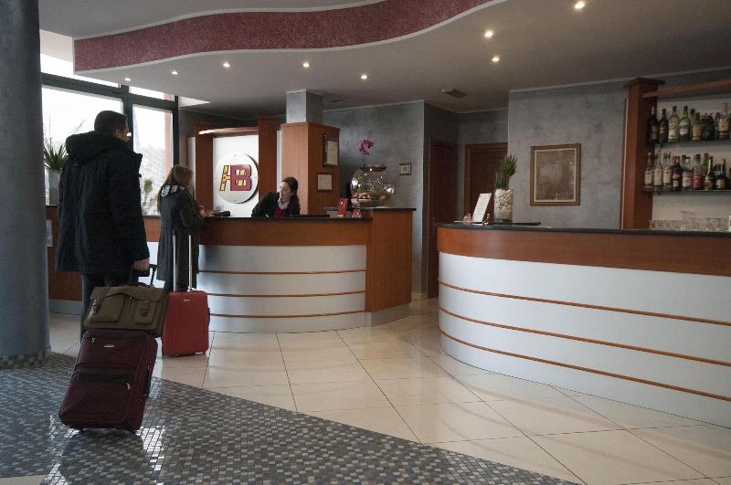 Brindor Hotel - Lobi