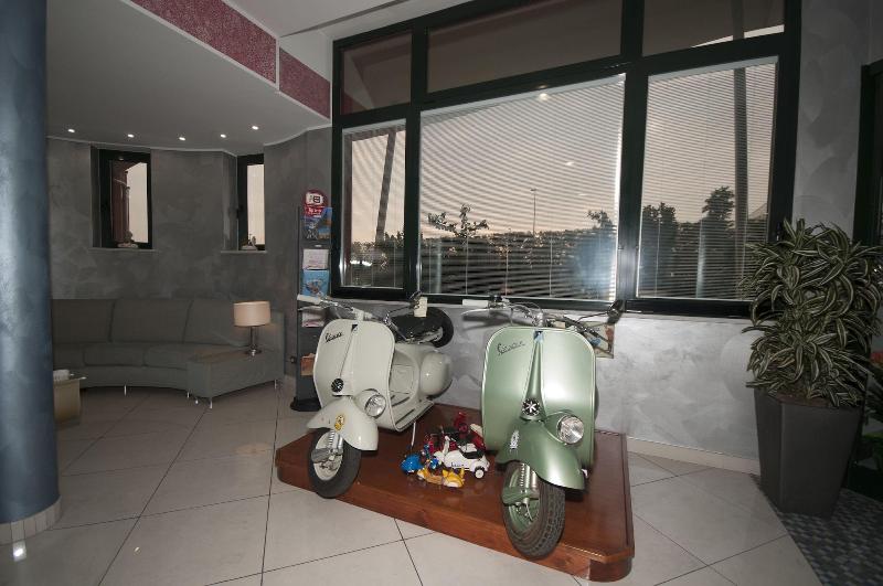 Brindor Hotel - Lobi