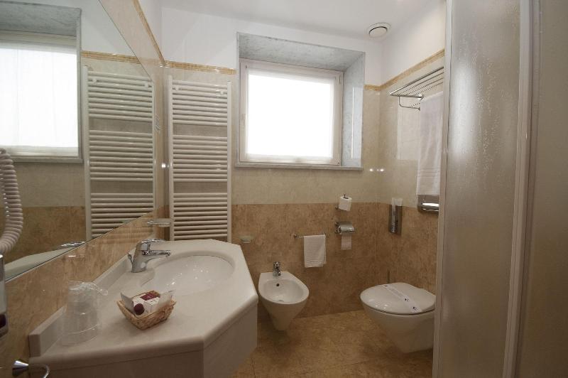 Brindor Hotel - Oda