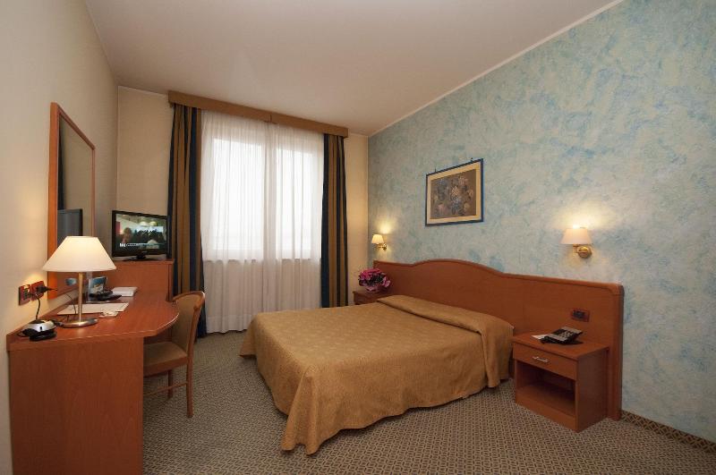 Brindor Hotel - Oda