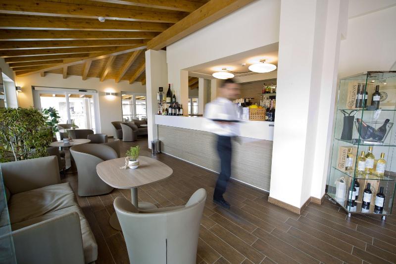 Villa Carolina Resort - Bar