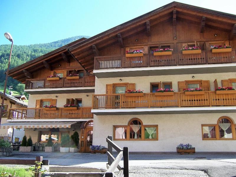 Alpen Hotel Rabbi - Genel