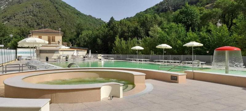 Hotel Terme Di Frasassi - Havuz
