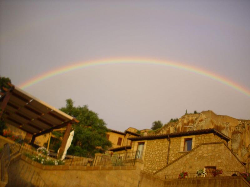 B&B Chiara e Benedetta (La villa degli Ulivi) - Genel