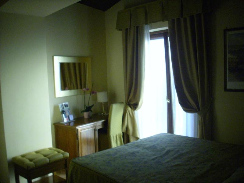 B&B Chiara e Benedetta (La villa degli Ulivi) - Oda