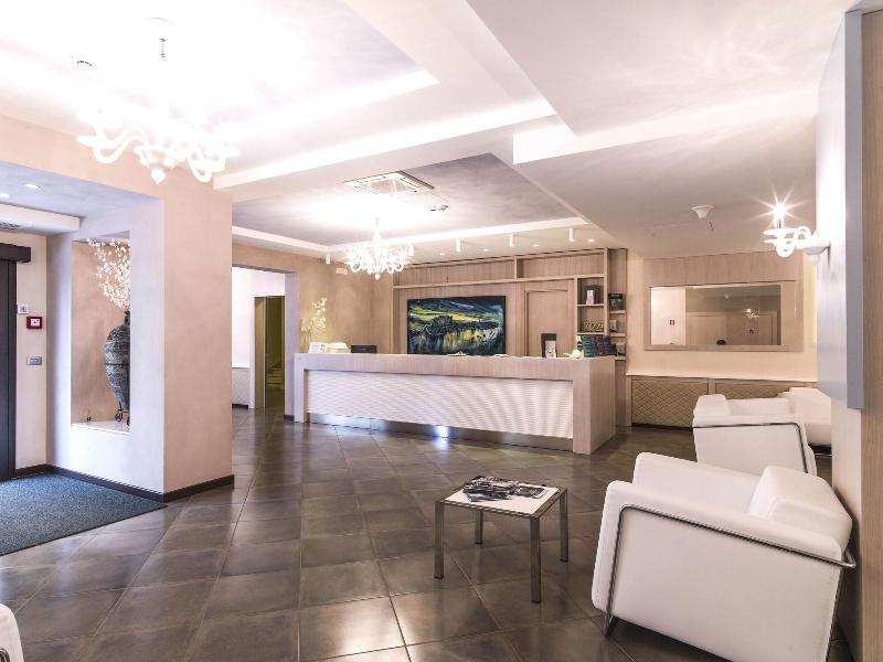 Hotel Castagneto - Lobi