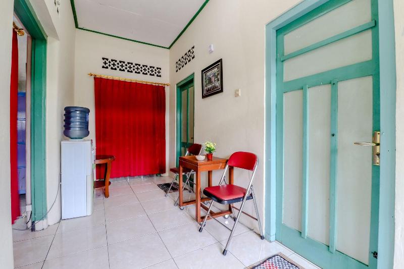 Bahagia Sederhana Homestay by ZUZU - Lobi