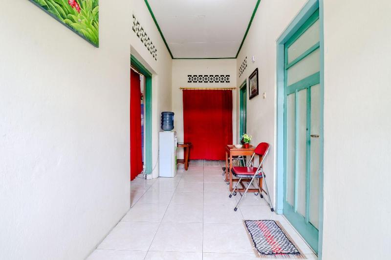 Bahagia Sederhana Homestay by ZUZU - Lobi