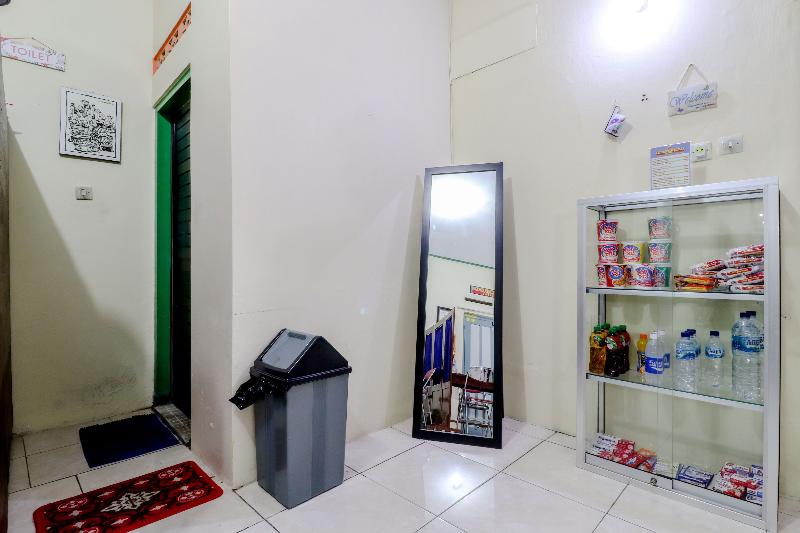 Bahagia Sederhana Homestay by ZUZU - Lobi