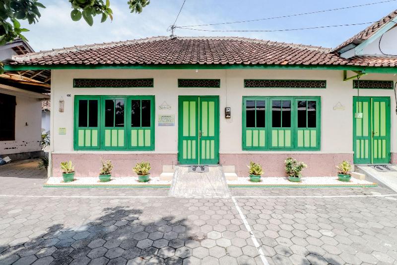 Bahagia Sederhana Homestay by ZUZU - Genel