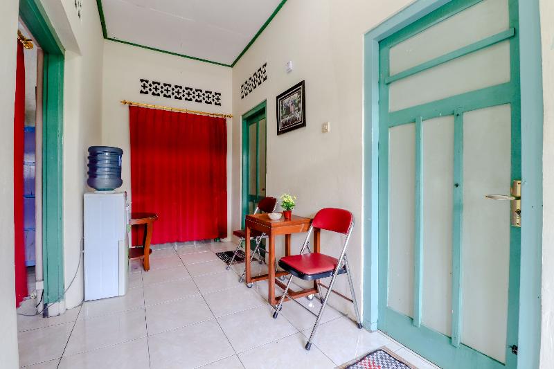Bahagia Sederhana Homestay by ZUZU - Genel