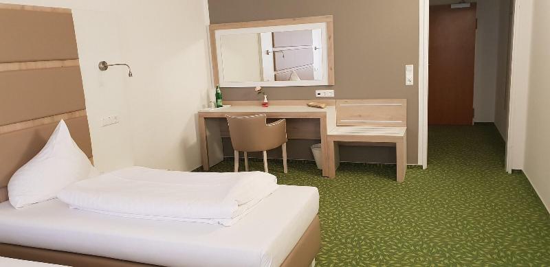 Confour Hotel - Oda