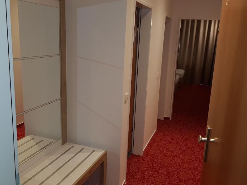 Confour Hotel - Oda