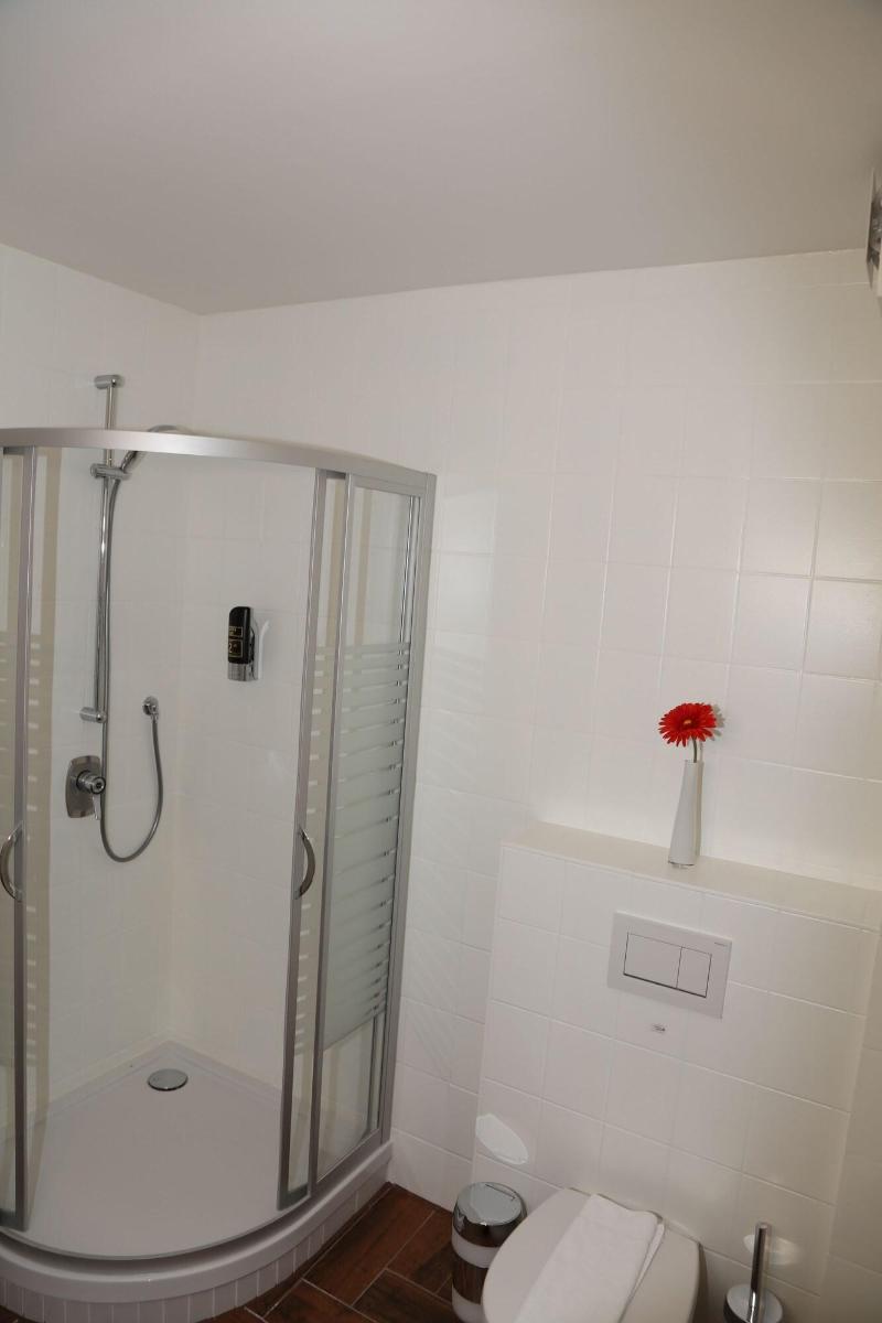 Confour Hotel - Oda