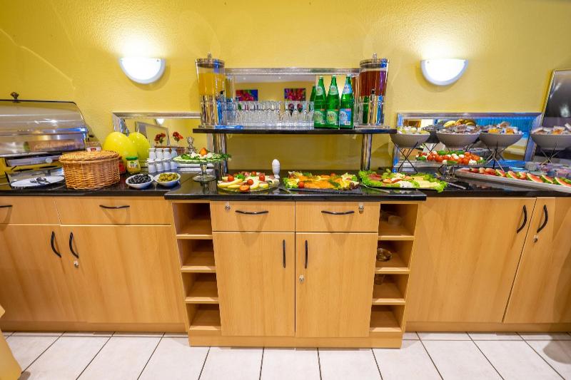 Confour Hotel - Restoran