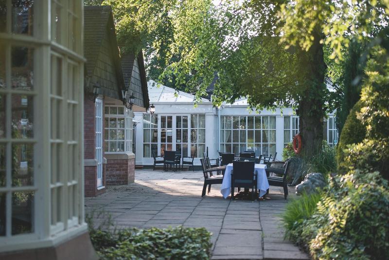 Mere Court Hotel - Teras
