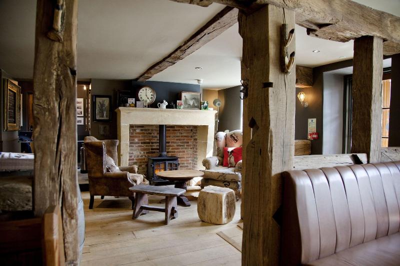 The White Horse - Lobi