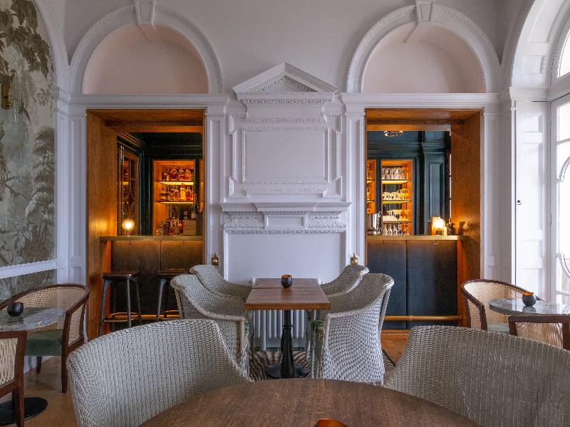 Fowey Hall - Bar