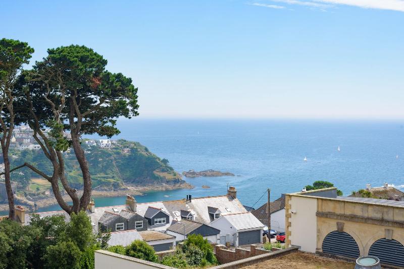 Fowey Hall - Genel