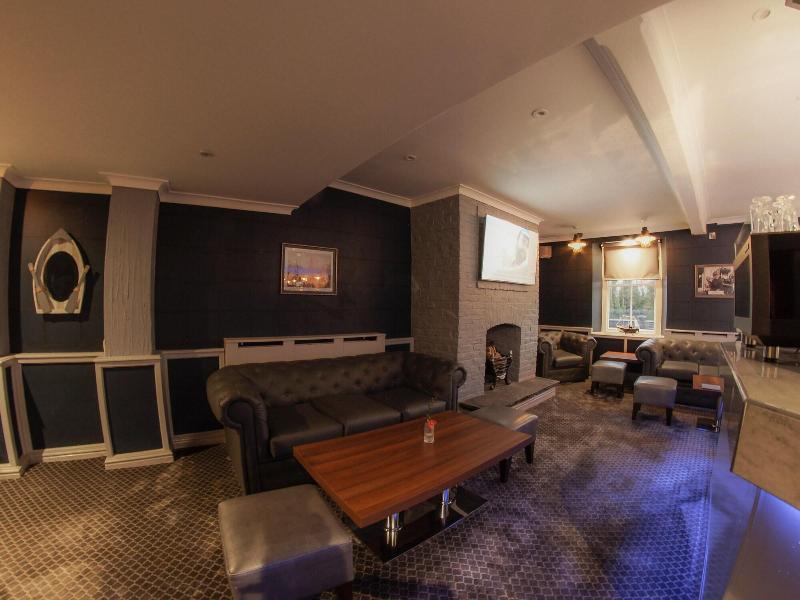 Quayside Hotel & Bar - Lobi