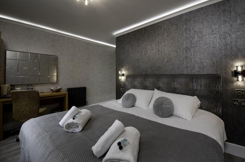 Quayside Hotel & Bar - Oda