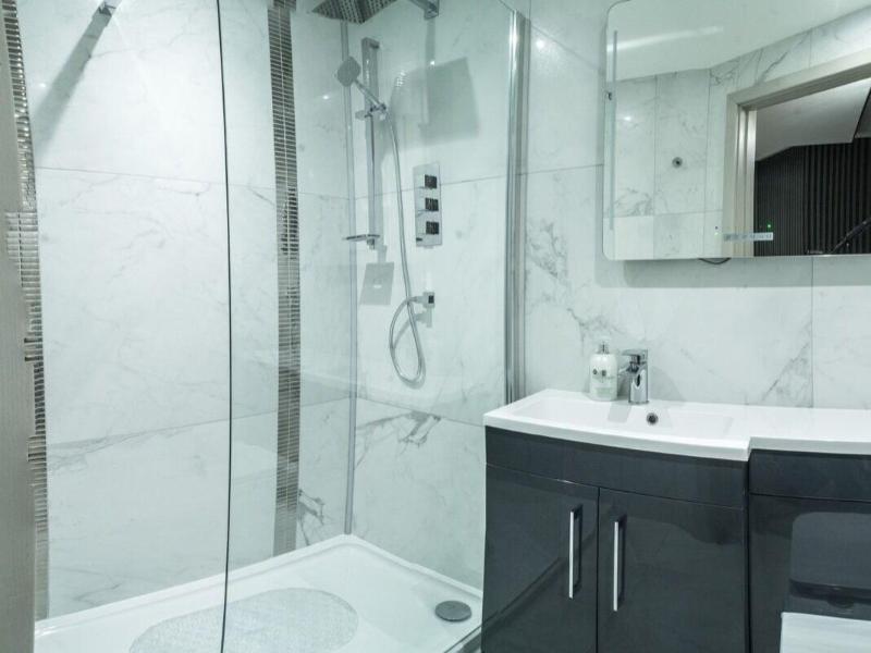 Quayside Hotel & Bar - Oda