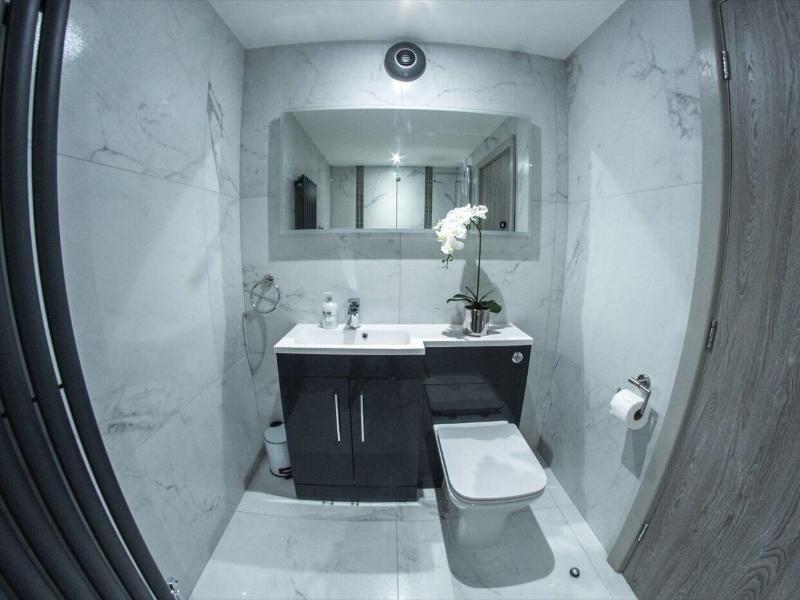 Quayside Hotel & Bar - Oda
